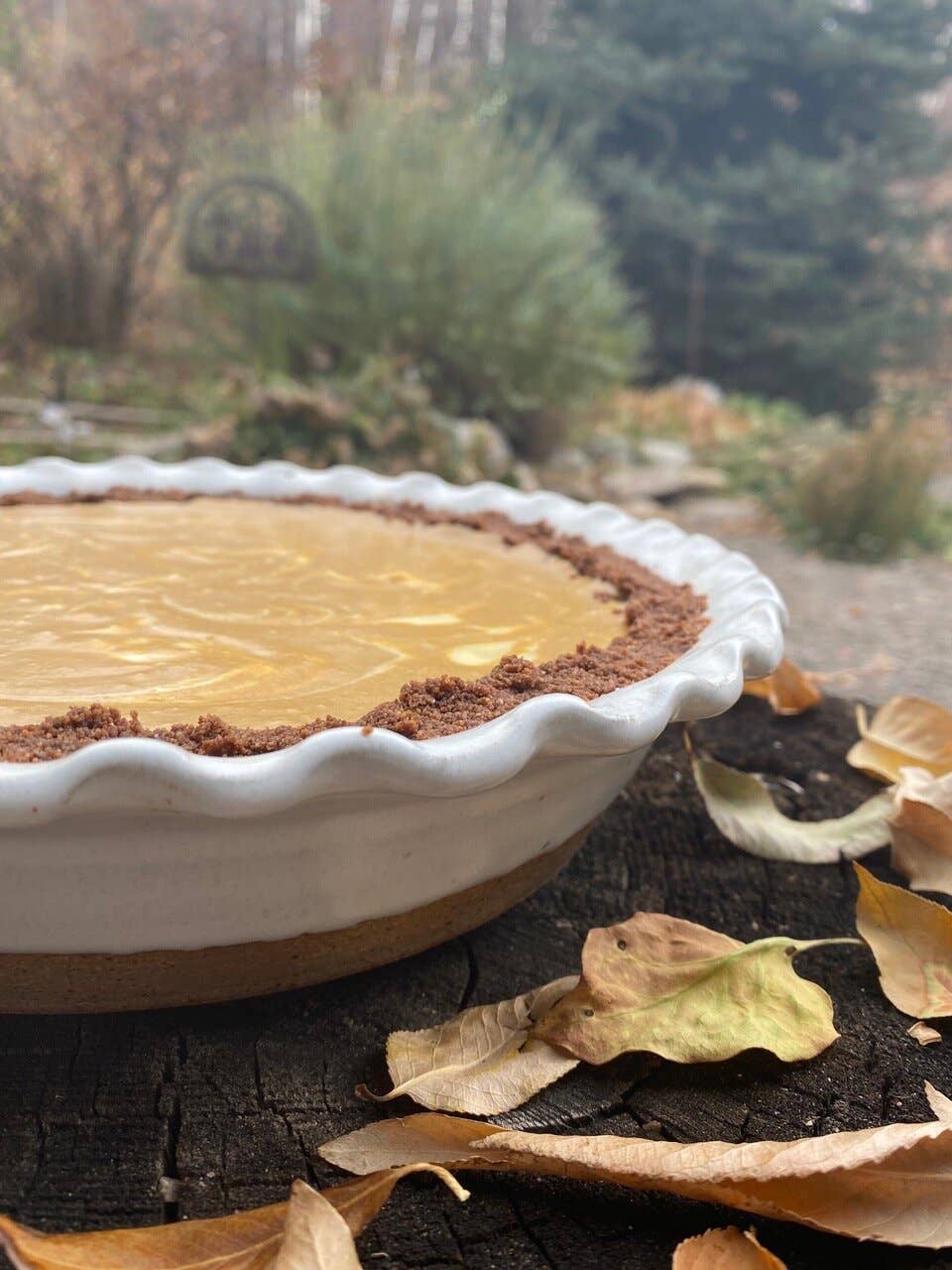 Hand-Thrown Ceramic Pie Dish