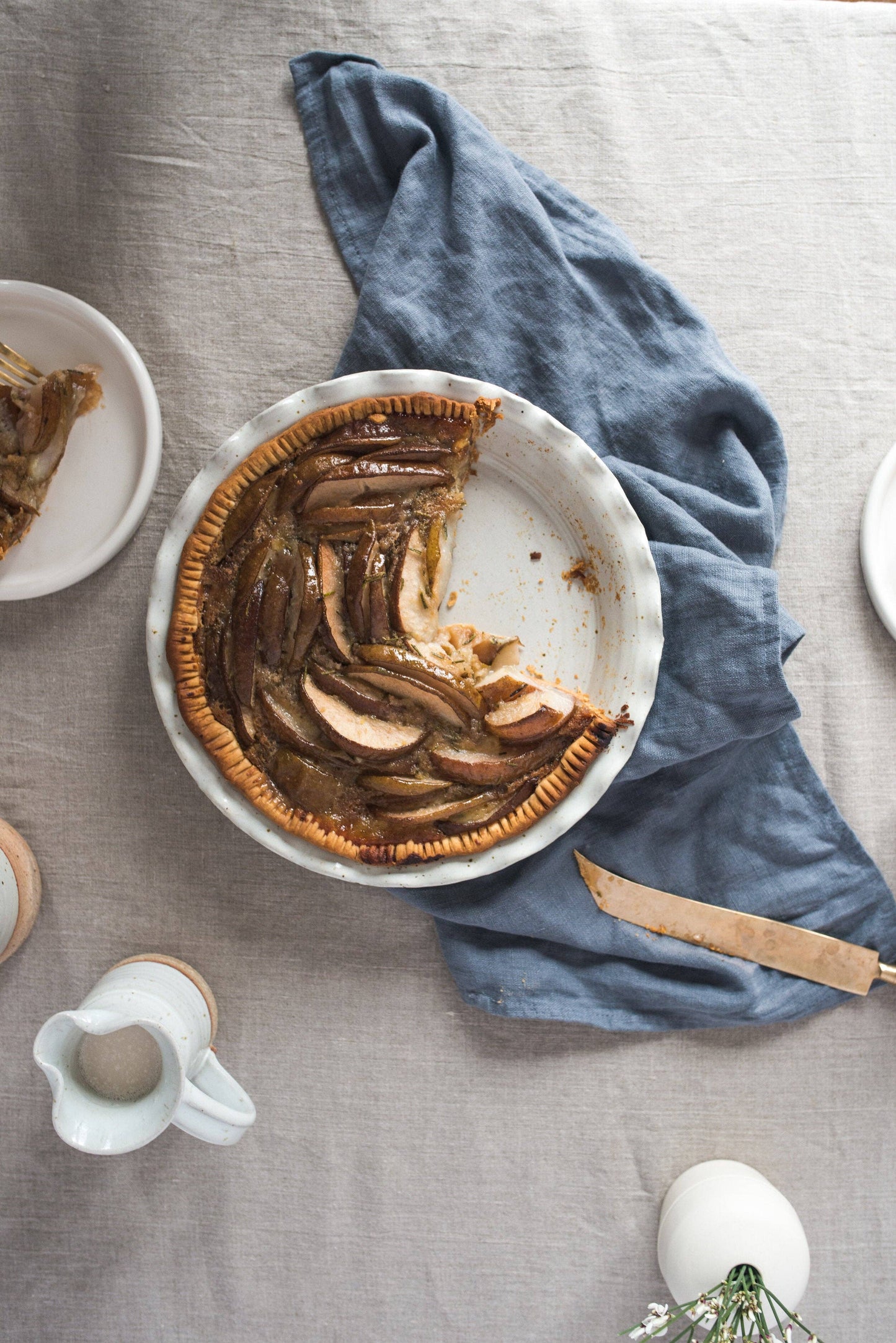 Hand-Thrown Ceramic Pie Dish