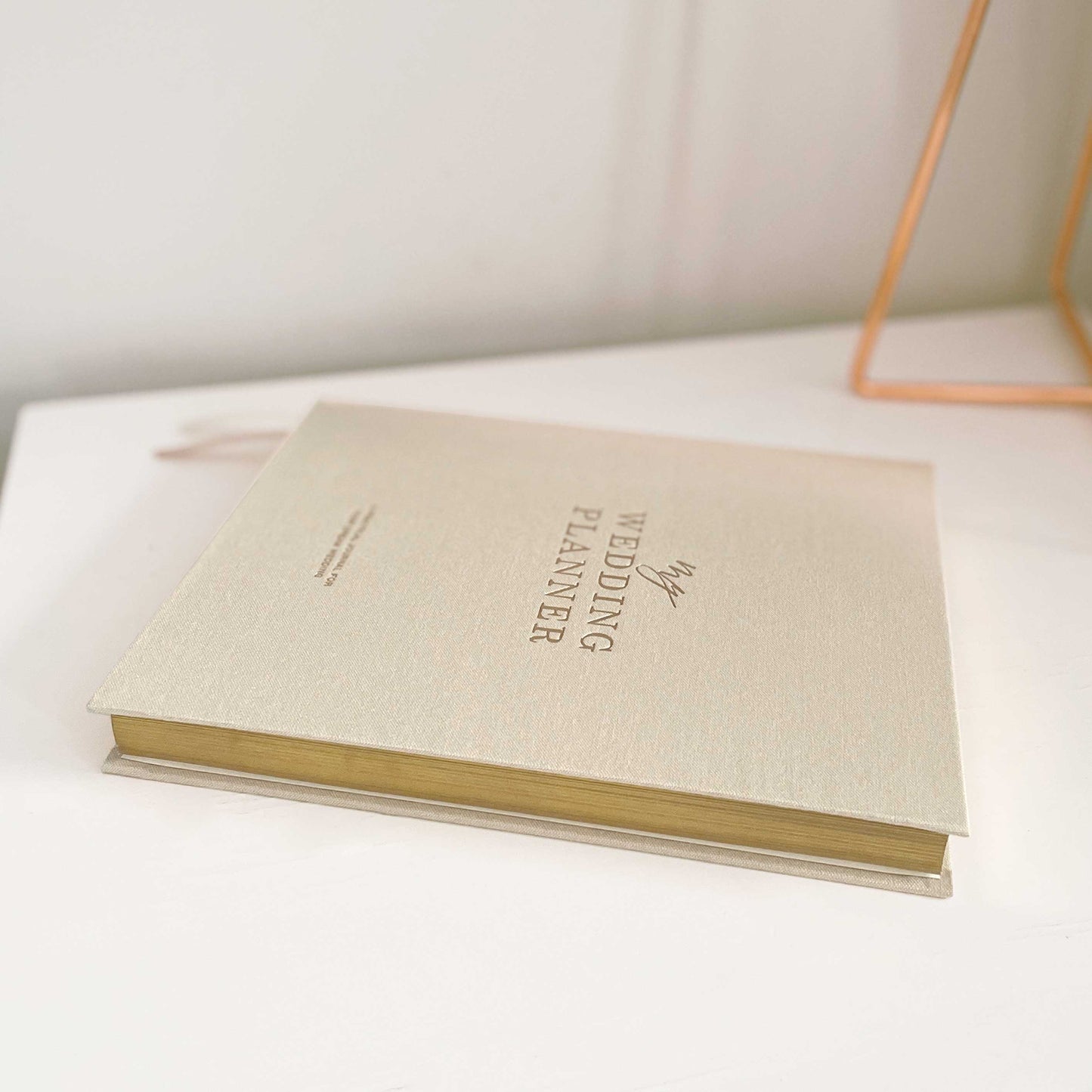 Ivory Cloth Wedding Planner