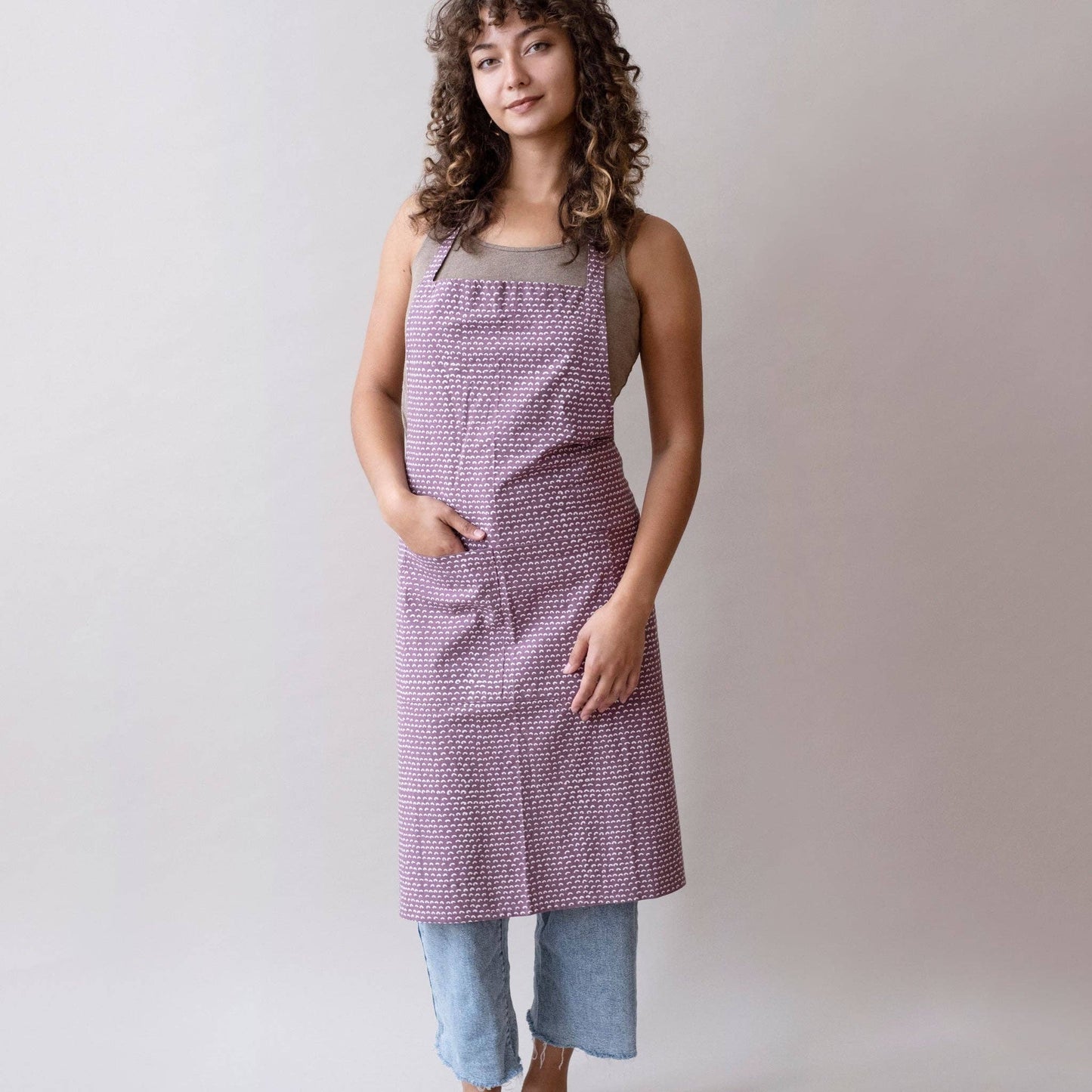 Handcrafted Apron Cam Wine