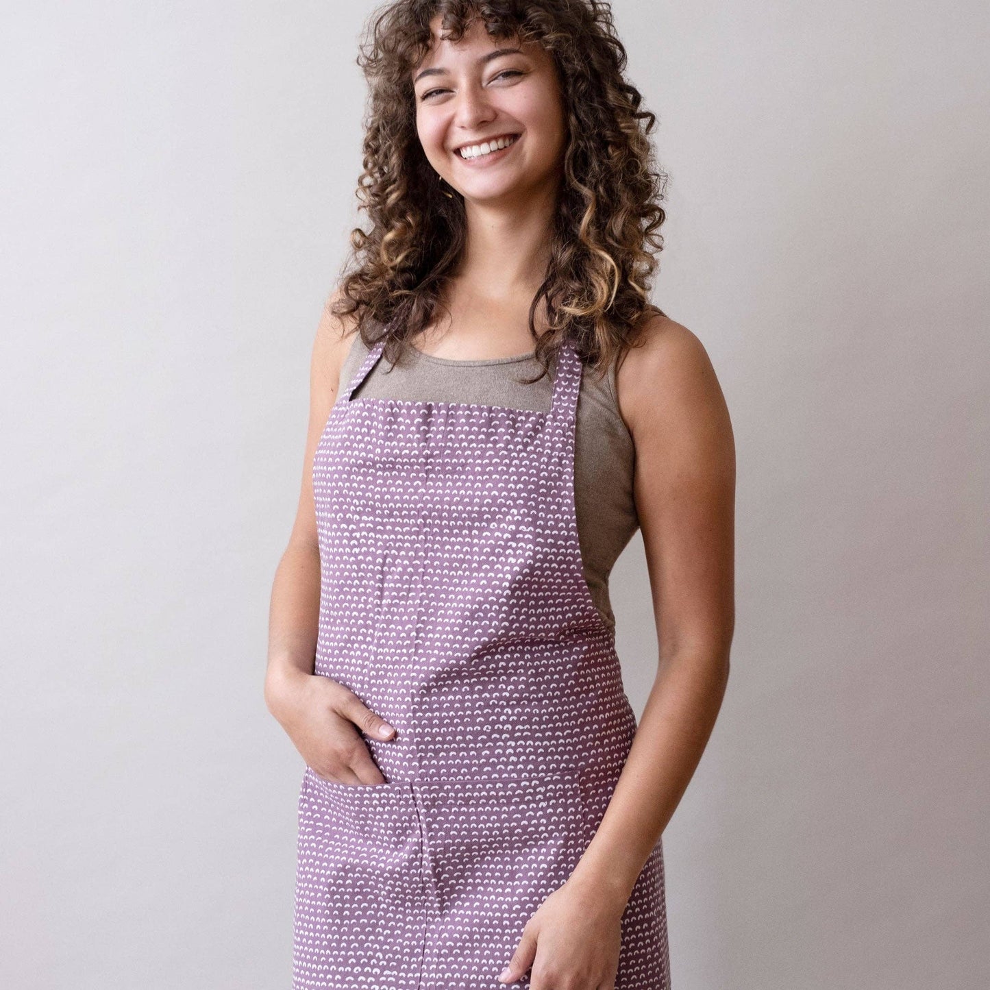 Handcrafted Apron Cam Wine